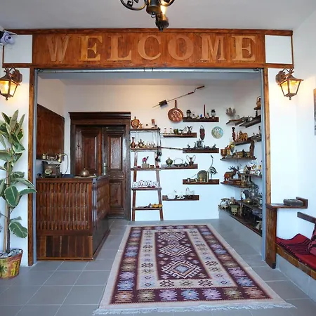 Hotel Boutique Ergjeria *